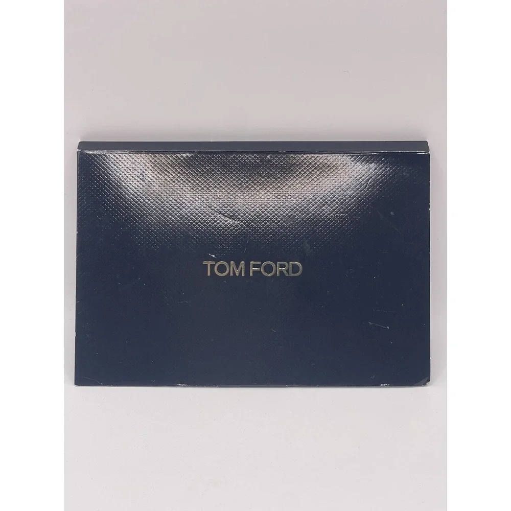 TOM FORD Traceless Soft Matte Foundation Sample Card with 4 Shades NEW NEVER USE